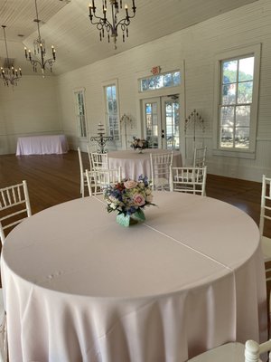 Center piece flowers.