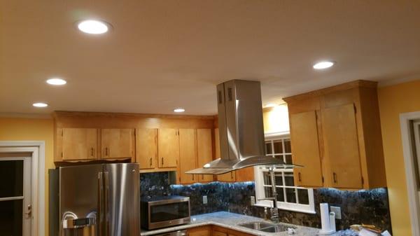 under cabinet LEDs and kitchen recessed LED lighting