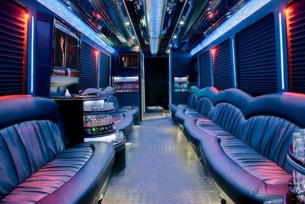 XTC Chicago Party Bus