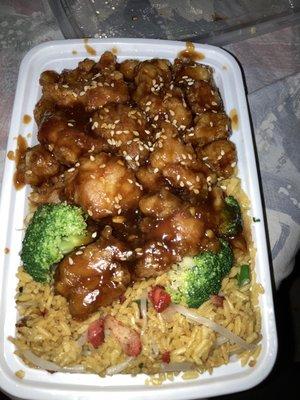 C22. Sesame Chicken Combo Platter