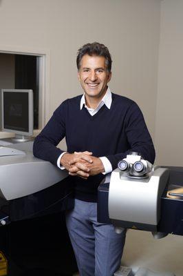 Michael Behforouz, MD - board-certified ophthalmologist and refractive surgeon