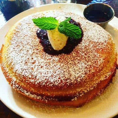 Lemon ricotta pancakes. Delicious!