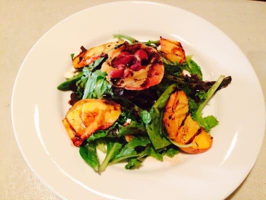 Happy hour Columbia street salad (with peaches and pancetta)