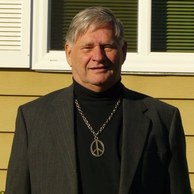 Photo of Steven M.