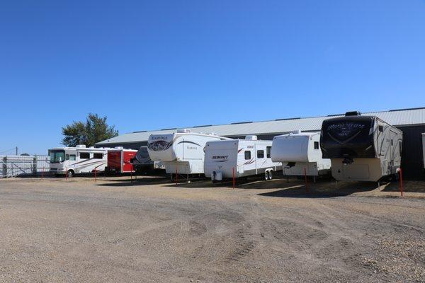 Outdoor RV and Trailer Storage