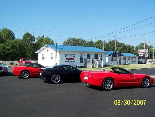 Tapp's Auto Sales and 3 Corvettes