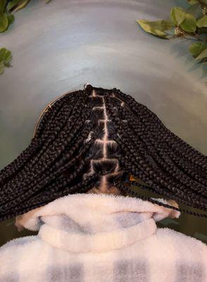 Smedium Knotless Braids