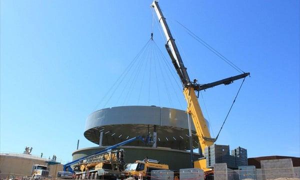 450 Ton Crane In Action