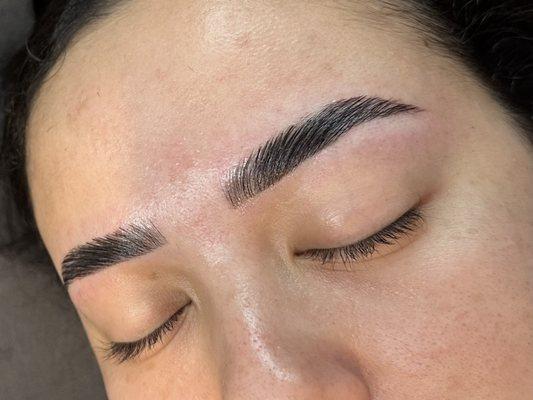 Brow lamination & tint