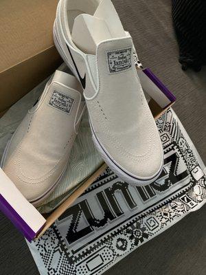 Zumiez