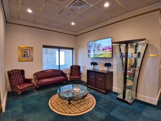 Common area , one of the many common areas/waiting areas at the Enterprise Center of Omaha