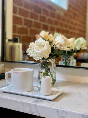 fleurs et café à Bomane