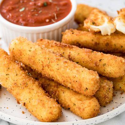 Cheesy and Stretchy Mozzarella Sticks