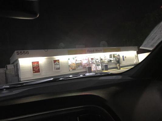 um. it's a normal gas station, you see?