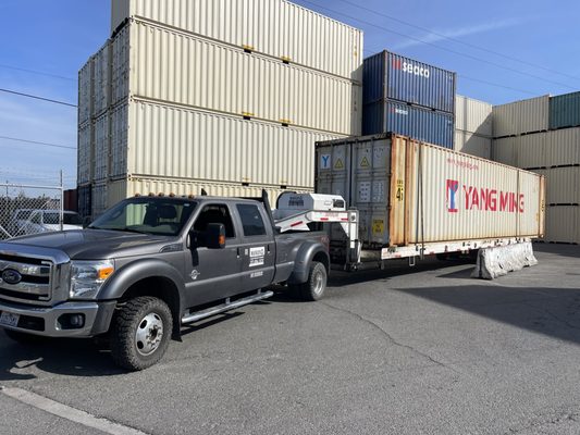 Shipping container pickup