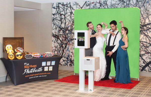 Wedding photo booth with Greenscreen