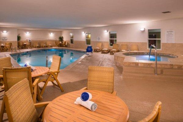 Indoor Pool/Jacuzzi