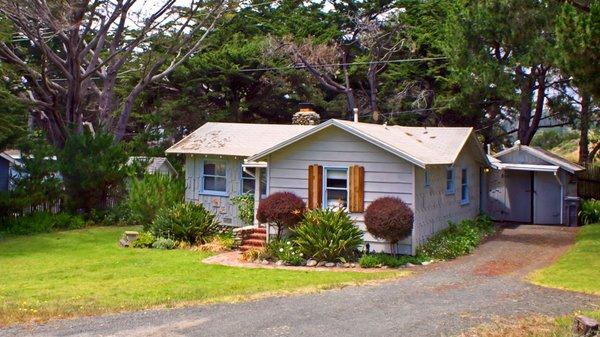 Cambria Beach Bungalow