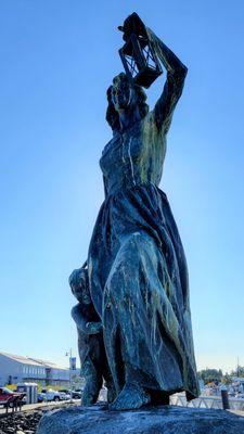 "Lady of the Sea" sculpture, dedicated to families of the Seafarers