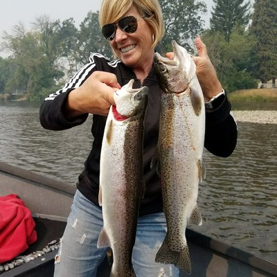 Debbie caught all the fish today. 5, hubby 0.