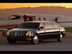 Get a ride from McGhee Tyson Airport from KnoxLimos.com or call (865) 544-8729