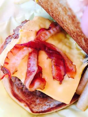 Bacon cheeseburger