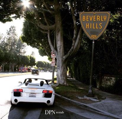 Audi R8 entering Beverly Hills