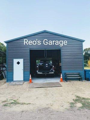 Reo's Garage