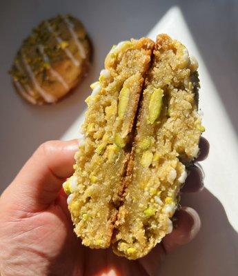 Vegan Coconut Pistachio Cookie