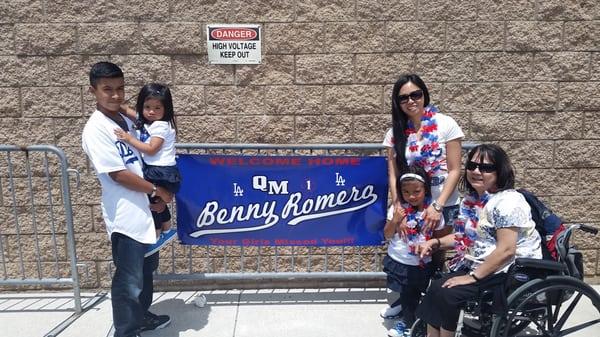 My family are huge Dodger fans and wanted to stick with the theme and Omar helped designed the banner and it was perfect!