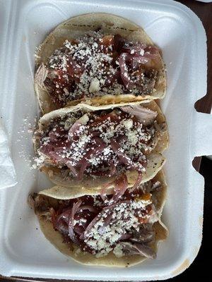 3 carnita tacos