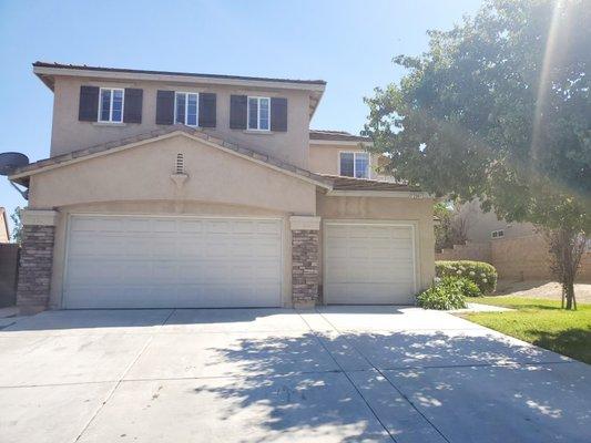 Spacious 5 bedrooms and 3 baths home in Eastvale.