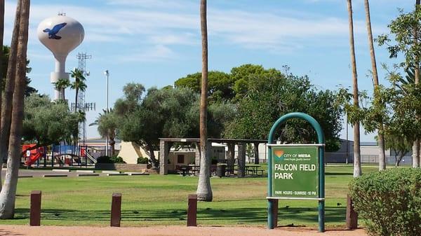 Park sign with hours