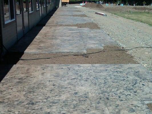 Fractured slate stamped patios @ Whatcom Hospice House