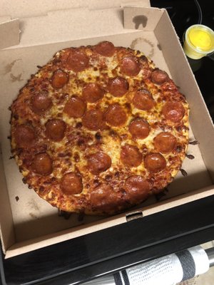 Uncut pepperoni pizza ‍