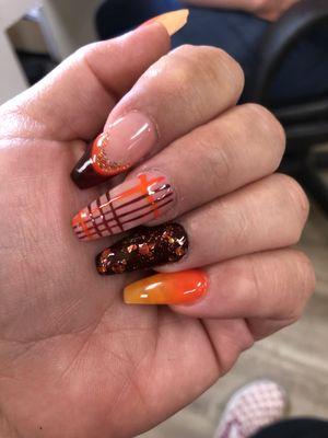 I'm in love with my fall nails. Merry is amazing.