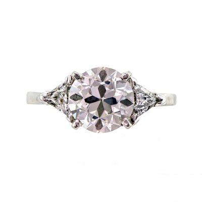 Exquisite Ladies Diamond Platinum Three-Stone Engagement Ring