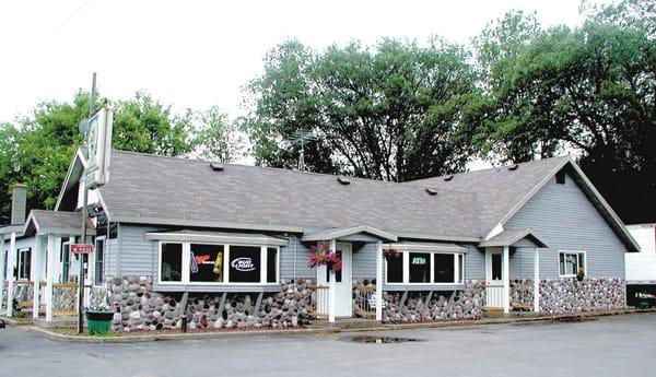 Blader's Dakota Inn