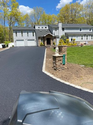 Macadam Driveway with Belgian Block border