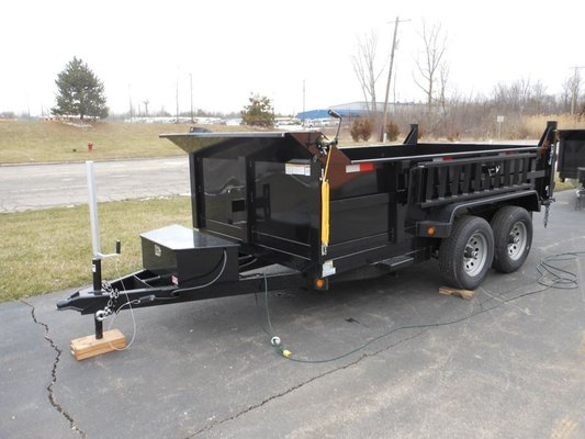 Clean up dump trailer