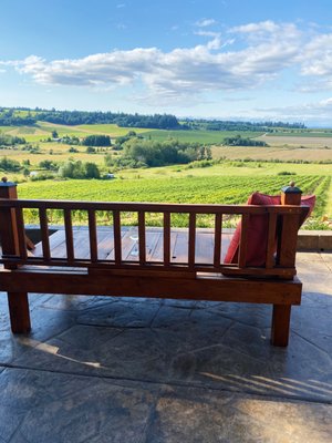 Delicious wines with equally as delicious views of Oregon's countryside.