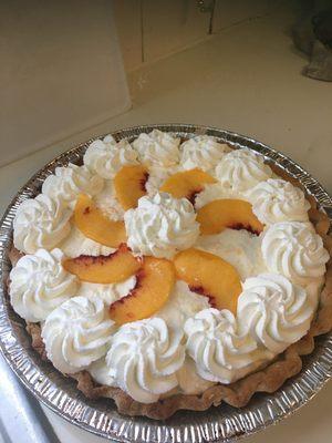 Peach cream pie