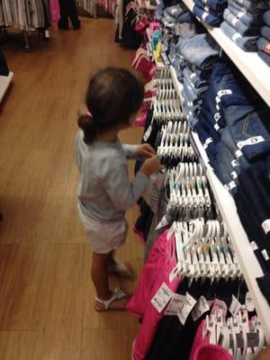 She shopping tho