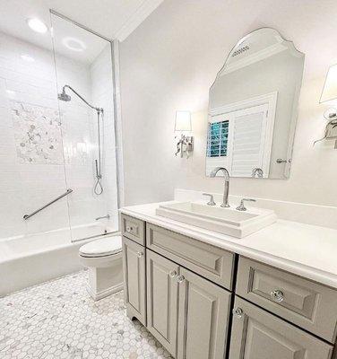 This beautiful Royal bathroom was designed by Callahan & Peters