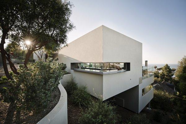 Residential house in San Diego, CA, designed by Safdie Rabines Architects