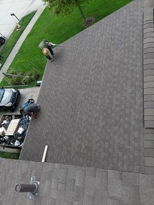 Beautiful roof and satisfied customer in Grove City, OH.