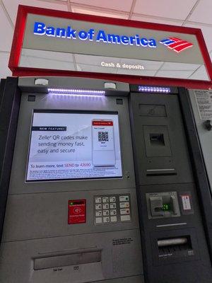 Single drive-thru ATM. There's also a walk-up ATM at the front of the building.