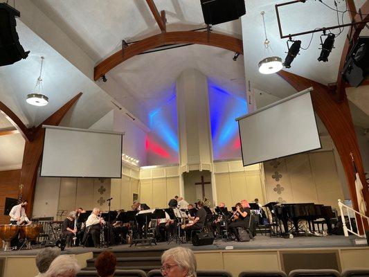 This Church has great community events- tonight (6pm) there is a Holiday July 4th orchestra!