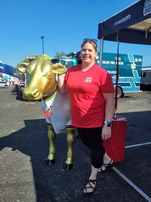 The artist that painted this cow (among others)