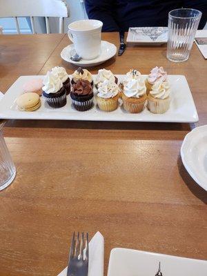 Cake tasting!